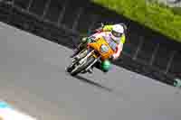 Vintage-motorcycle-club;eventdigitalimages;mallory-park;mallory-park-trackday-photographs;no-limits-trackdays;peter-wileman-photography;trackday-digital-images;trackday-photos;vmcc-festival-1000-bikes-photographs